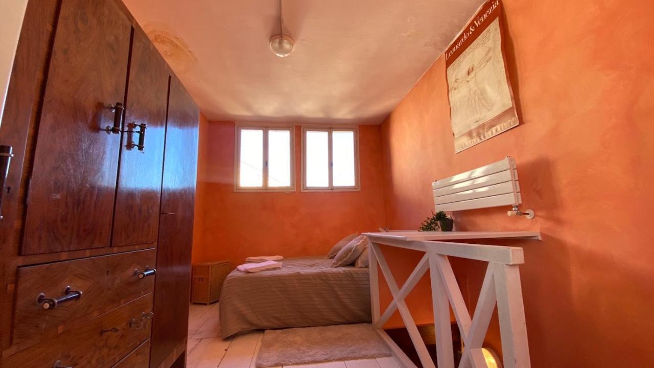Ca' Romantica - Big Appartment At Accademia Venedig Eksteriør billede